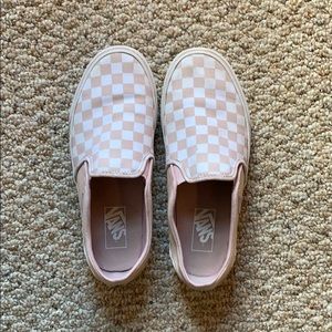 Size 8.5 pink checkered Vans